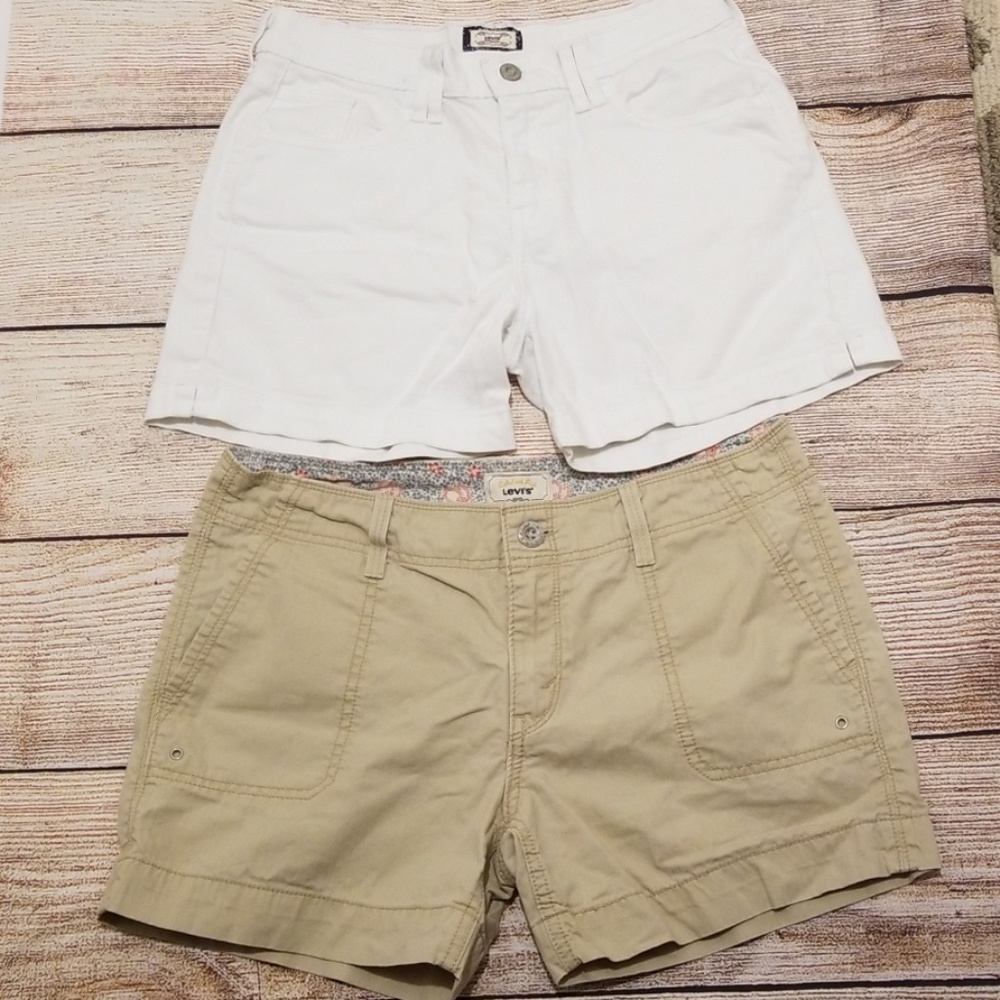 2 pair Levi's Women's shorts